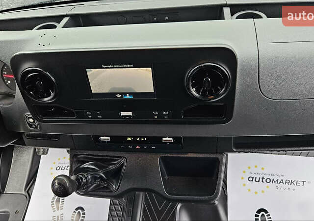 Черный Мерседес Sprinter, объемом двигателя 2.2 л и пробегом 164 тыс. км за 25800 $, фото 26 на Automoto.ua