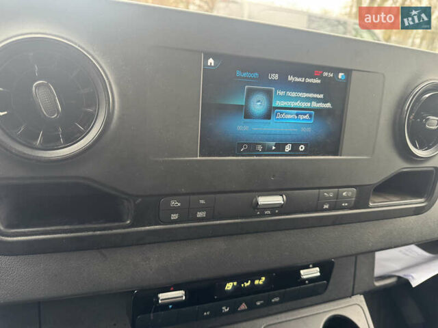 Черный Мерседес Sprinter, объемом двигателя 0 л и пробегом 230 тыс. км за 33500 $, фото 7 на Automoto.ua