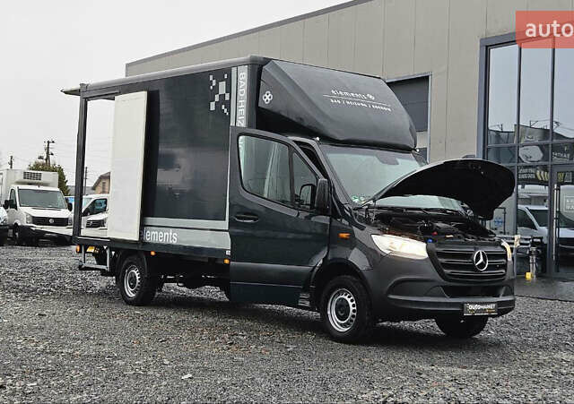 Черный Мерседес Sprinter, объемом двигателя 2.2 л и пробегом 164 тыс. км за 25800 $, фото 13 на Automoto.ua