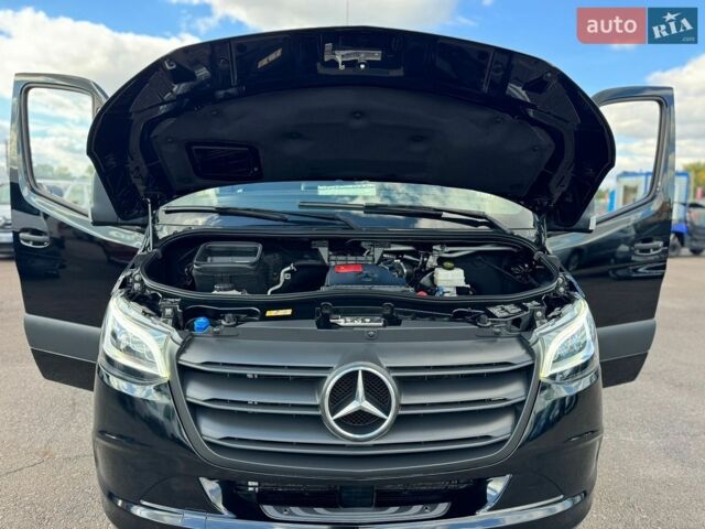 Черный Мерседес Sprinter, объемом двигателя 2 л и пробегом 281 тыс. км за 34000 $, фото 76 на Automoto.ua