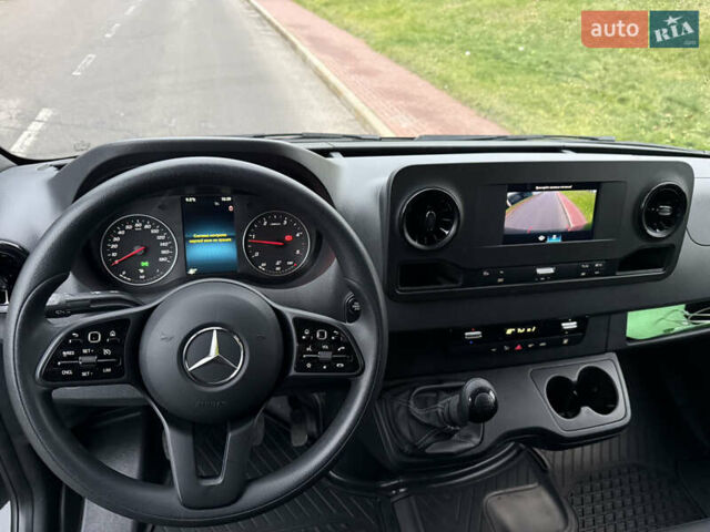 Черный Мерседес Sprinter, объемом двигателя 2.14 л и пробегом 28 тыс. км за 32900 $, фото 11 на Automoto.ua