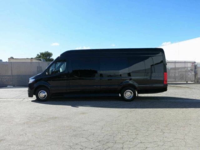 Чорний Мерседес Sprinter, об'ємом двигуна 2 л та пробігом 13 тис. км за 20000 $, фото 4 на Automoto.ua