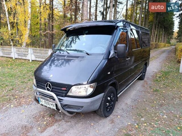 Черный Мерседес Sprinter, объемом двигателя 2.15 л и пробегом 485 тыс. км за 8500 $, фото 2 на Automoto.ua