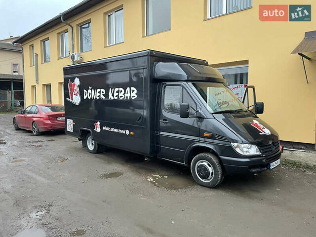 Черный Мерседес Sprinter, объемом двигателя 2.15 л и пробегом 320 тыс. км за 24000 $, фото 1 на Automoto.ua