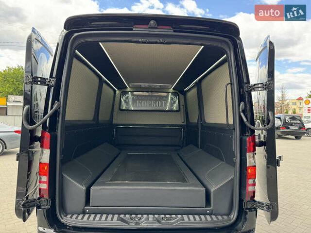 Черный Мерседес Sprinter, объемом двигателя 2.15 л и пробегом 484 тыс. км за 24700 $, фото 19 на Automoto.ua