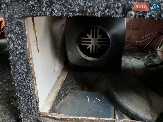 Черный Мерседес Sprinter, объемом двигателя 2.15 л и пробегом 750 тыс. км за 9300 $, фото 11 на Automoto.ua