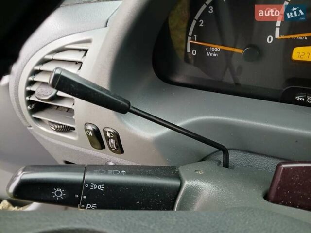 Черный Мерседес Sprinter, объемом двигателя 2.15 л и пробегом 750 тыс. км за 9300 $, фото 14 на Automoto.ua