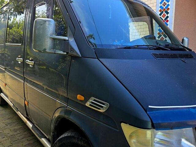 Черный Мерседес Sprinter, объемом двигателя 2.9 л и пробегом 873 тыс. км за 3500 $, фото 1 на Automoto.ua