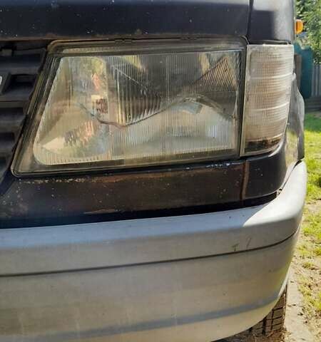 Черный Мерседес Sprinter, объемом двигателя 2.3 л и пробегом 400 тыс. км за 3500 $, фото 5 на Automoto.ua