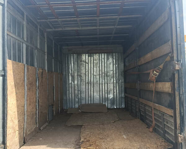 Черный Мерседес Sprinter, объемом двигателя 2.3 л и пробегом 700 тыс. км за 3700 $, фото 7 на Automoto.ua