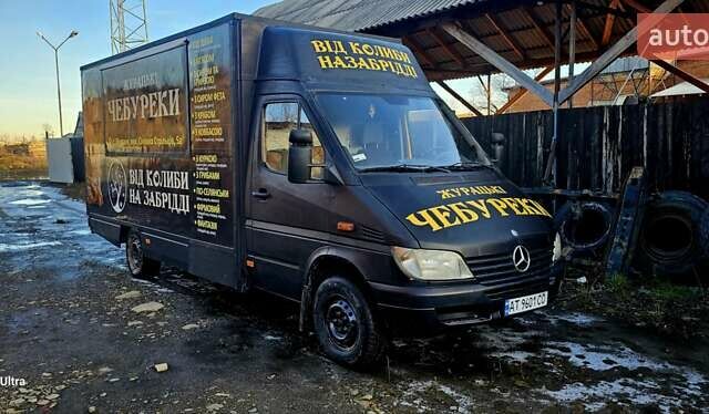 Черный Мерседес Sprinter, объемом двигателя 2.1 л и пробегом 299 тыс. км за 16500 $, фото 5 на Automoto.ua