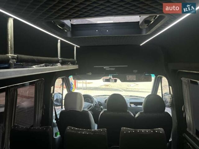 Черный Мерседес Sprinter, объемом двигателя 2.2 л и пробегом 24 тыс. км за 11600 $, фото 11 на Automoto.ua
