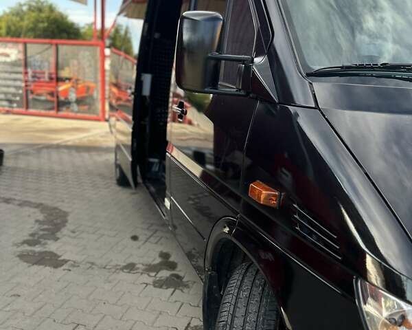 Черный Мерседес Sprinter, объемом двигателя 2.2 л и пробегом 24 тыс. км за 11600 $, фото 8 на Automoto.ua