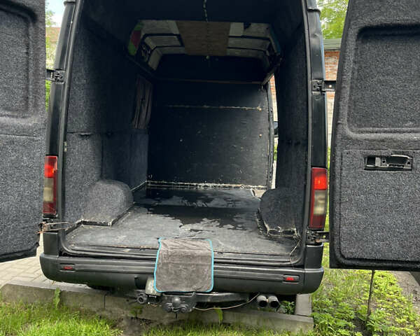 Черный Мерседес Sprinter, объемом двигателя 2.15 л и пробегом 780 тыс. км за 4350 $, фото 33 на Automoto.ua