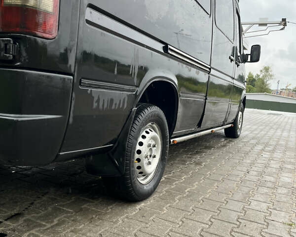 Черный Мерседес Sprinter, объемом двигателя 2.15 л и пробегом 780 тыс. км за 4350 $, фото 12 на Automoto.ua