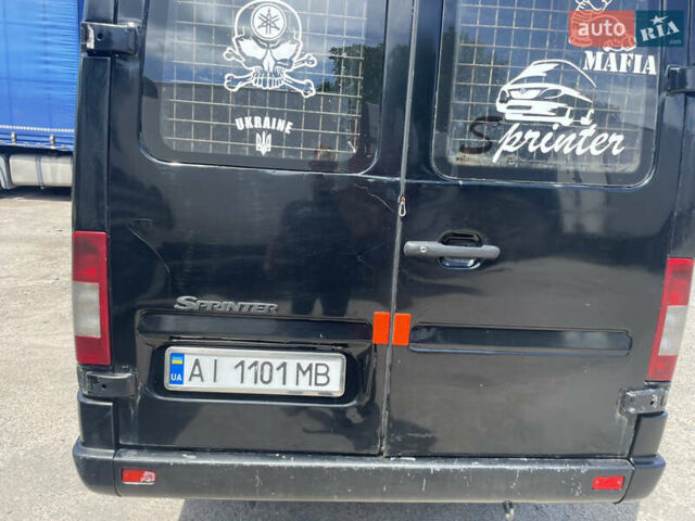 Черный Мерседес Sprinter, объемом двигателя 2.7 л и пробегом 938 тыс. км за 8500 $, фото 11 на Automoto.ua