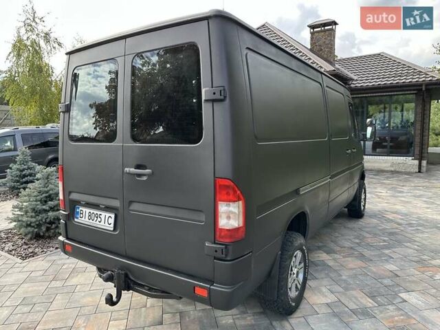 Черный Мерседес Sprinter, объемом двигателя 2.69 л и пробегом 225 тыс. км за 23000 $, фото 3 на Automoto.ua