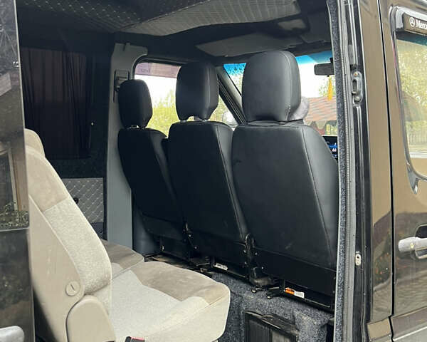 Черный Мерседес Sprinter, объемом двигателя 2.2 л и пробегом 15 тыс. км за 11800 $, фото 9 на Automoto.ua