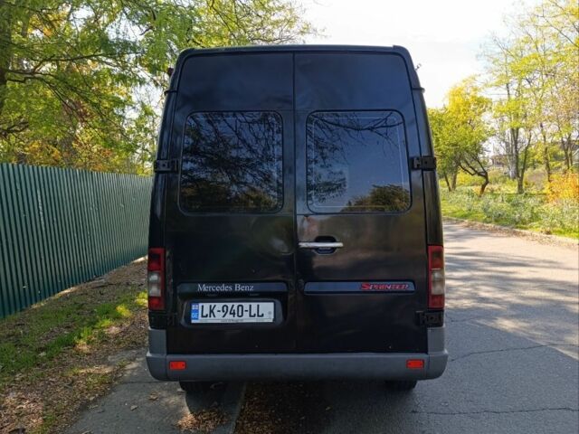 Черный Мерседес Sprinter, объемом двигателя 2.2 л и пробегом 280 тыс. км за 6000 $, фото 6 на Automoto.ua