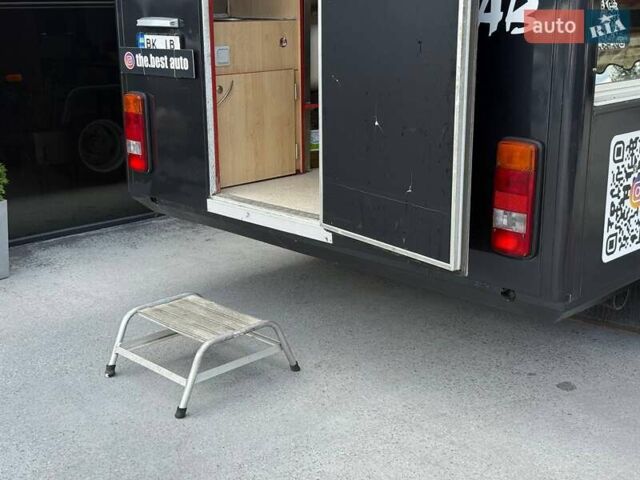 Черный Мерседес Sprinter, объемом двигателя 2.15 л и пробегом 320 тыс. км за 23000 $, фото 29 на Automoto.ua