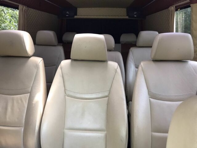 Чорний Мерседес Sprinter, об'ємом двигуна 2 л та пробігом 387 тис. км за 13350 $, фото 6 на Automoto.ua