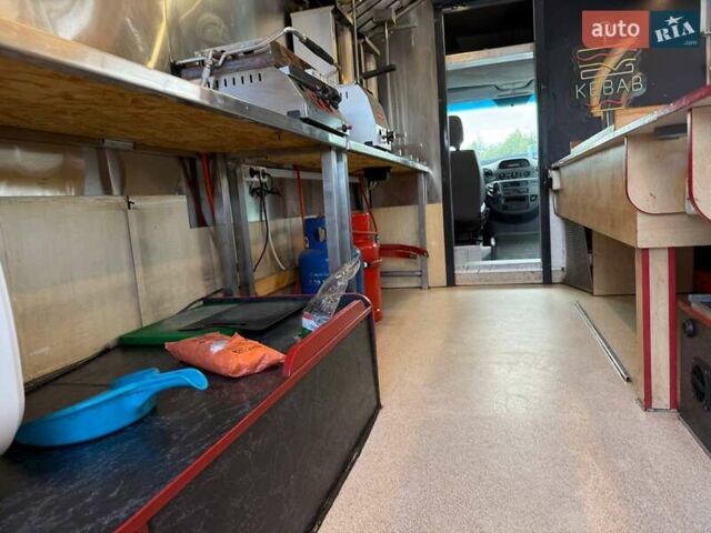 Черный Мерседес Sprinter, объемом двигателя 2.15 л и пробегом 320 тыс. км за 23000 $, фото 53 на Automoto.ua