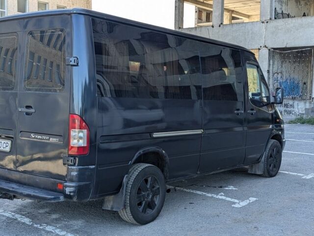 Черный Мерседес Sprinter, объемом двигателя 2.1 л и пробегом 700 тыс. км за 8500 $, фото 2 на Automoto.ua