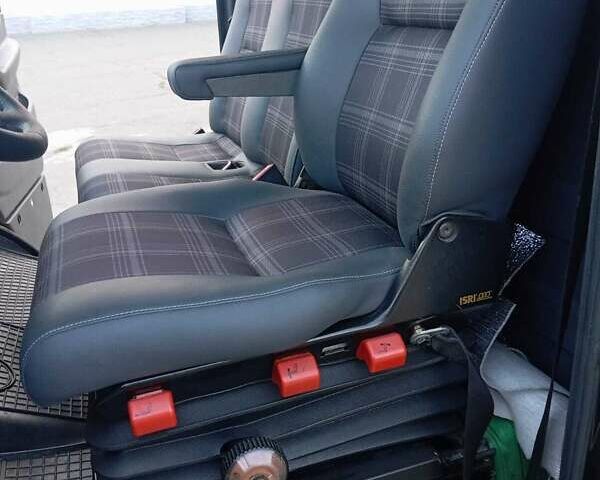 Черный Мерседес Sprinter, объемом двигателя 2.69 л и пробегом 7 тыс. км за 16500 $, фото 4 на Automoto.ua