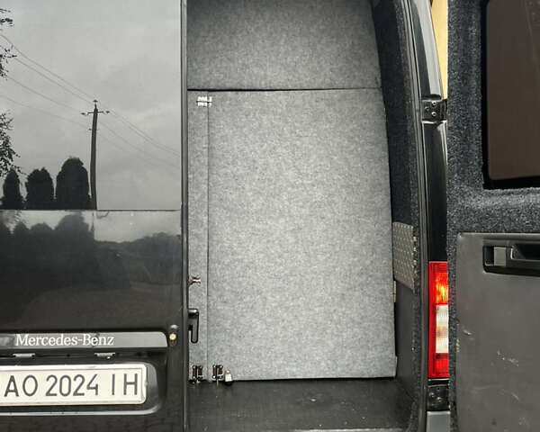 Черный Мерседес Sprinter, объемом двигателя 2.2 л и пробегом 15 тыс. км за 11800 $, фото 7 на Automoto.ua