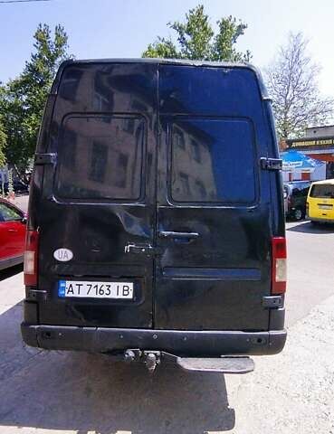 Черный Мерседес Sprinter, объемом двигателя 2.7 л и пробегом 400 тыс. км за 4000 $, фото 4 на Automoto.ua