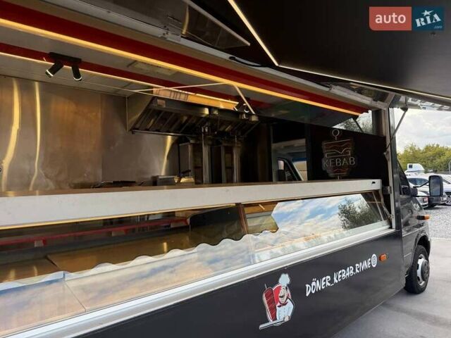 Черный Мерседес Sprinter, объемом двигателя 2.15 л и пробегом 320 тыс. км за 23000 $, фото 54 на Automoto.ua