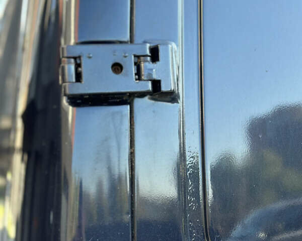Чорний Мерседес Sprinter, об'ємом двигуна 2.69 л та пробігом 296 тис. км за 12950 $, фото 54 на Automoto.ua