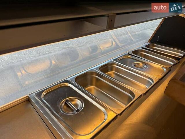 Черный Мерседес Sprinter, объемом двигателя 2.15 л и пробегом 320 тыс. км за 23000 $, фото 47 на Automoto.ua