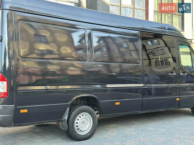 Чорний Мерседес Sprinter, об'ємом двигуна 2.69 л та пробігом 296 тис. км за 12950 $, фото 57 на Automoto.ua