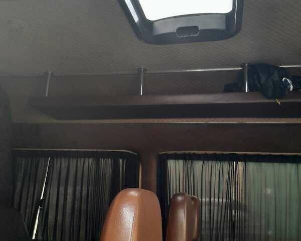 Черный Мерседес Sprinter, объемом двигателя 0 л и пробегом 946 тыс. км за 11700 $, фото 29 на Automoto.ua