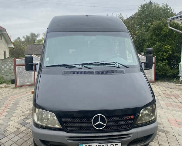 Черный Мерседес Sprinter, объемом двигателя 2.15 л и пробегом 390 тыс. км за 8900 $, фото 2 на Automoto.ua