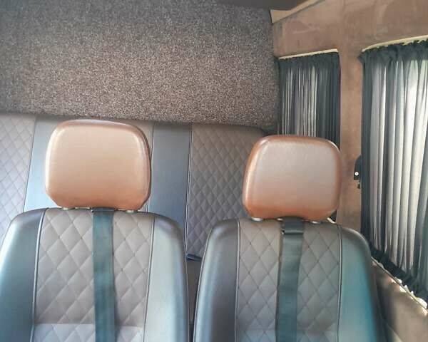 Черный Мерседес Sprinter, объемом двигателя 0 л и пробегом 946 тыс. км за 11700 $, фото 139 на Automoto.ua