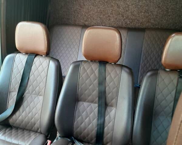Черный Мерседес Sprinter, объемом двигателя 0 л и пробегом 946 тыс. км за 11700 $, фото 132 на Automoto.ua