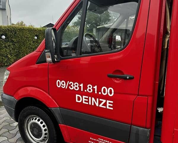 Черный Мерседес Sprinter, объемом двигателя 2.2 л и пробегом 265 тыс. км за 14700 $, фото 2 на Automoto.ua