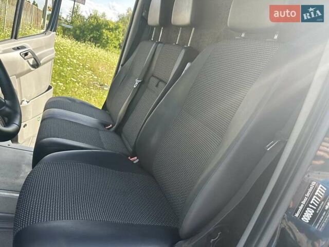 Черный Мерседес Sprinter, объемом двигателя 3 л и пробегом 370 тыс. км за 21900 $, фото 8 на Automoto.ua