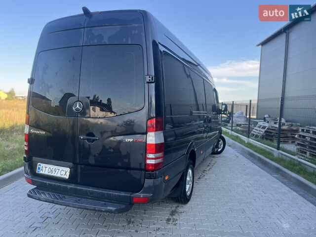 Черный Мерседес Sprinter, объемом двигателя 2.99 л и пробегом 700 тыс. км за 19800 $, фото 6 на Automoto.ua