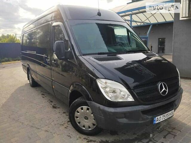 Черный Мерседес Sprinter, объемом двигателя 2.15 л и пробегом 360 тыс. км за 16500 $, фото 2 на Automoto.ua