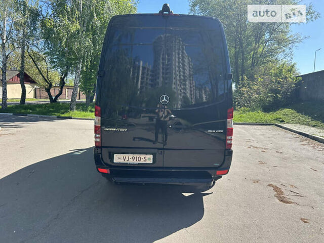 Черный Мерседес Sprinter, объемом двигателя 0 л и пробегом 273 тыс. км за 21800 $, фото 6 на Automoto.ua