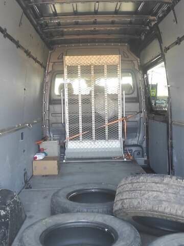Черный Мерседес Sprinter, объемом двигателя 2.1 л и пробегом 440 тыс. км за 17000 $, фото 17 на Automoto.ua