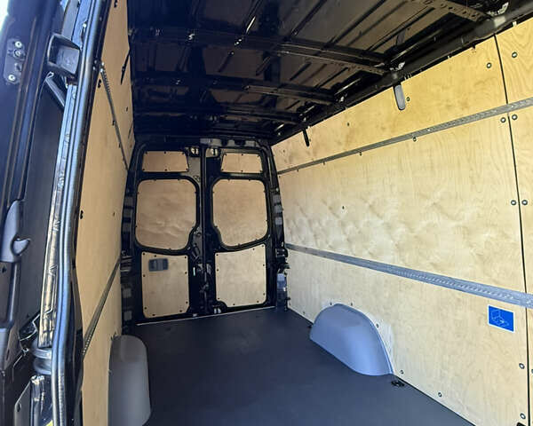 Чорний Мерседес Sprinter, об'ємом двигуна 0 л та пробігом 310 тис. км за 19700 $, фото 18 на Automoto.ua