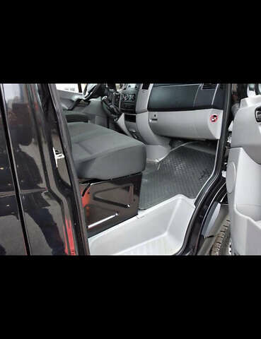 Чорний Мерседес Sprinter, об'ємом двигуна 2.14 л та пробігом 350 тис. км за 20000 $, фото 22 на Automoto.ua