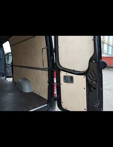 Чорний Мерседес Sprinter, об'ємом двигуна 2.14 л та пробігом 350 тис. км за 20000 $, фото 25 на Automoto.ua
