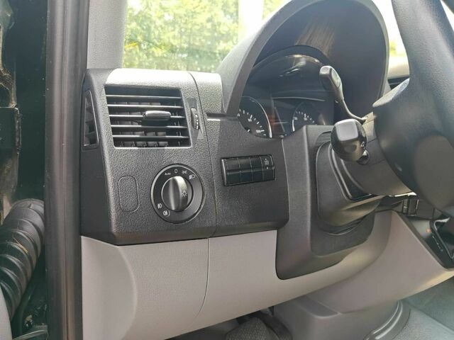 Черный Мерседес Sprinter, объемом двигателя 2.1 л и пробегом 79 тыс. км за 11000 $, фото 10 на Automoto.ua