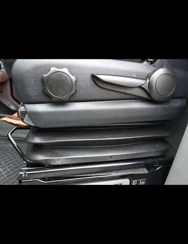 Чорний Мерседес Sprinter, об'ємом двигуна 2.14 л та пробігом 350 тис. км за 20000 $, фото 18 на Automoto.ua