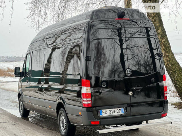 Черный Мерседес Sprinter, объемом двигателя 0 л и пробегом 294 тыс. км за 32000 $, фото 25 на Automoto.ua